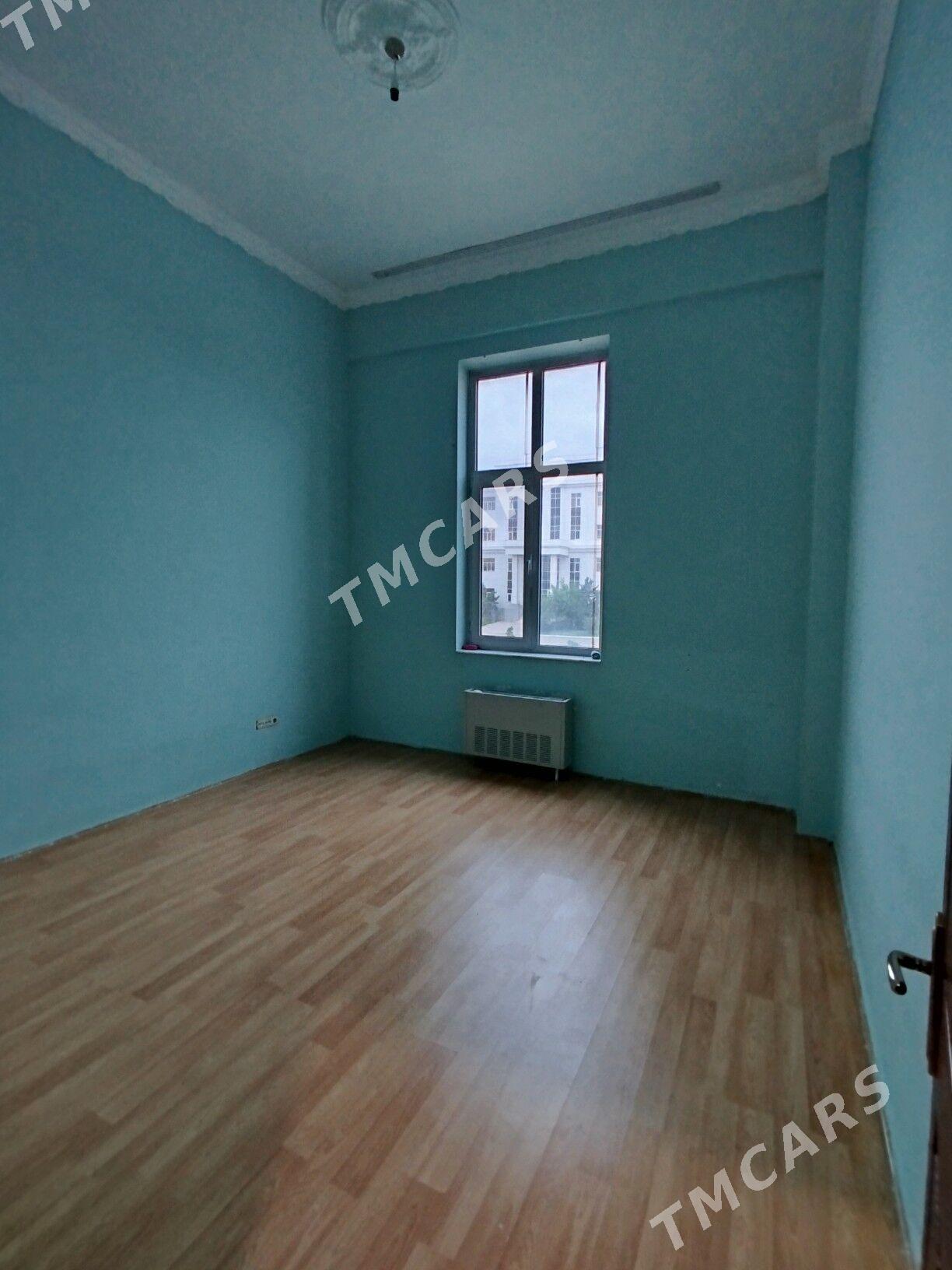 Гоголя 3ком.2эт.125м2. - Aşgabat - img 3