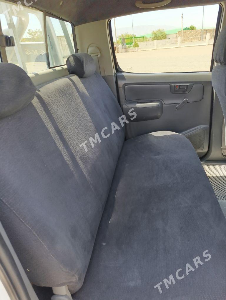 Toyota Hilux 2012 - 310 000 TMT - Ашхабад - img 2