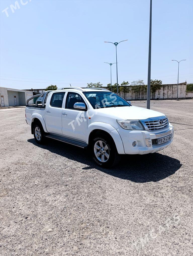 Toyota Hilux 2012 - 310 000 TMT - Ашхабад - img 6