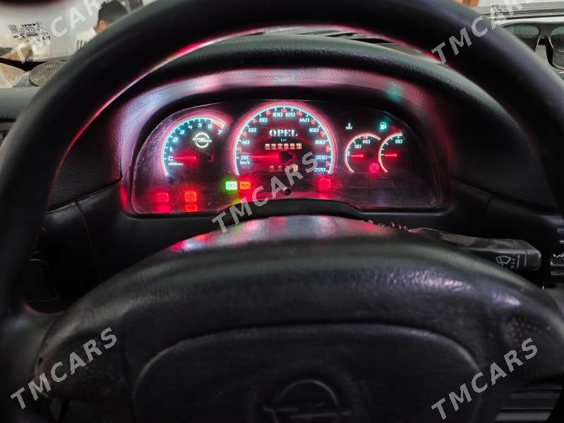 Opel Vectra 1993 - 35 000 TMT - Фарап - img 3