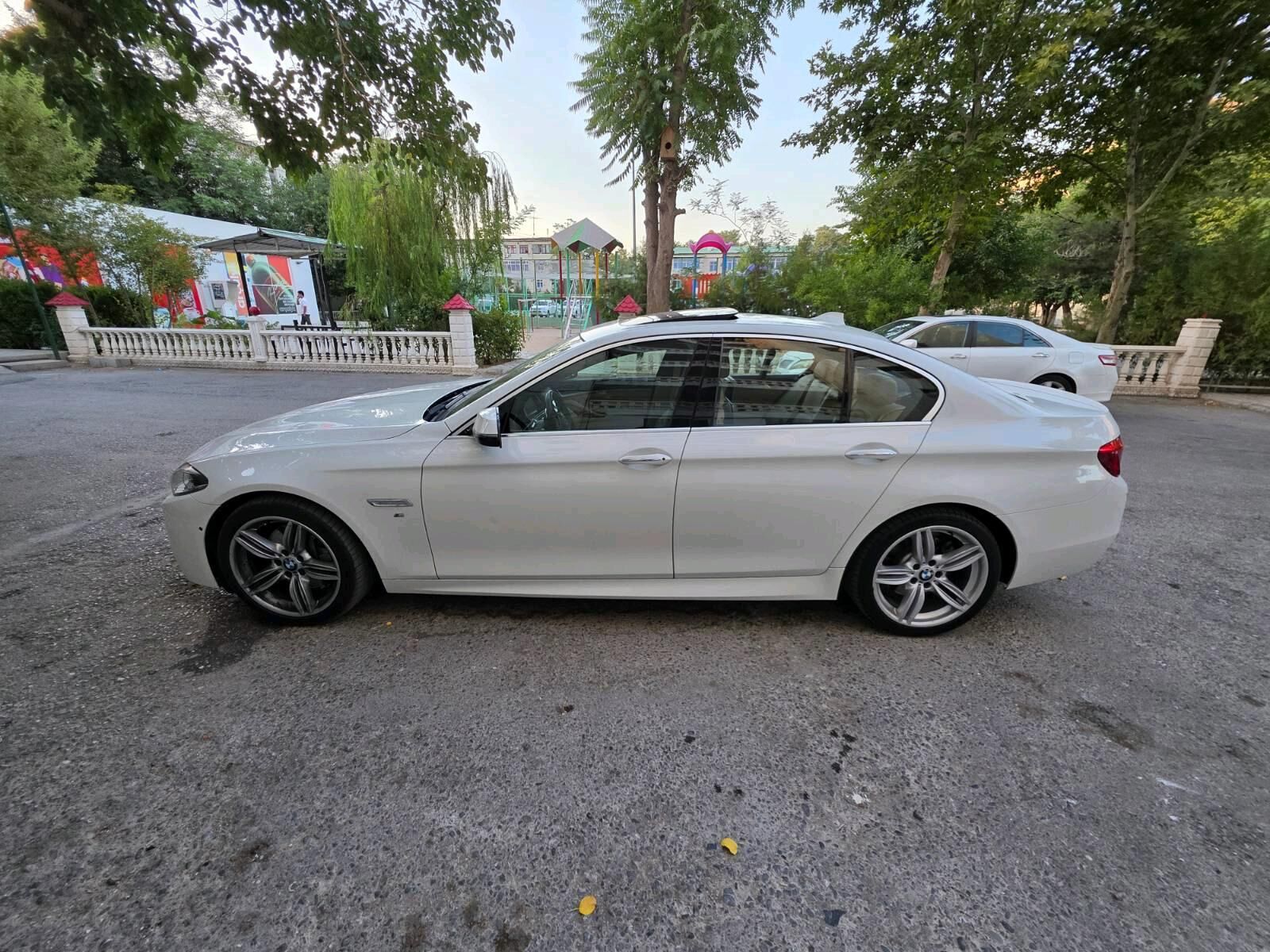 BMW F10 2015 - 550 000 TMT - Aşgabat - img 2