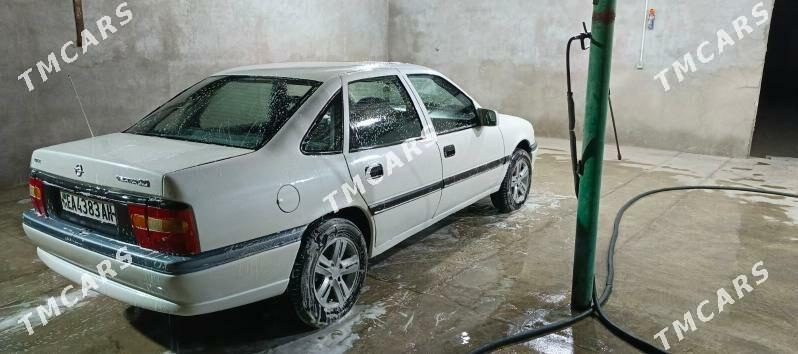 Opel Vectra 1992 - 48 000 TMT - Бахарден - img 5