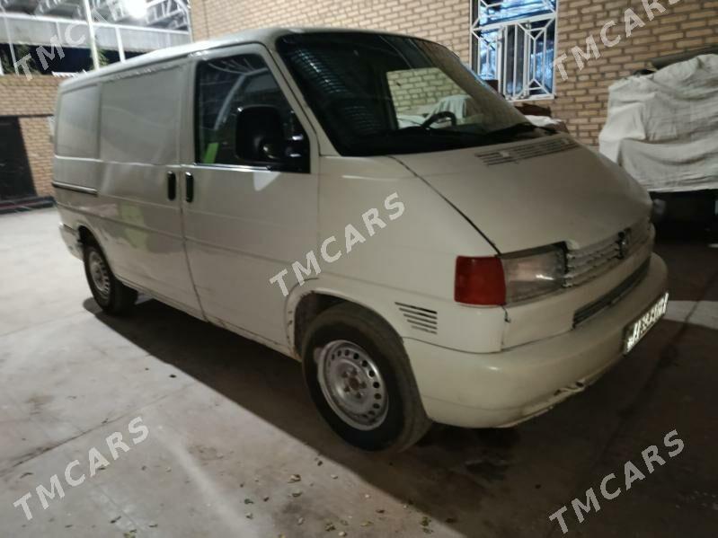 Volkswagen Transporter 2001 - 70 000 TMT - Мары - img 2