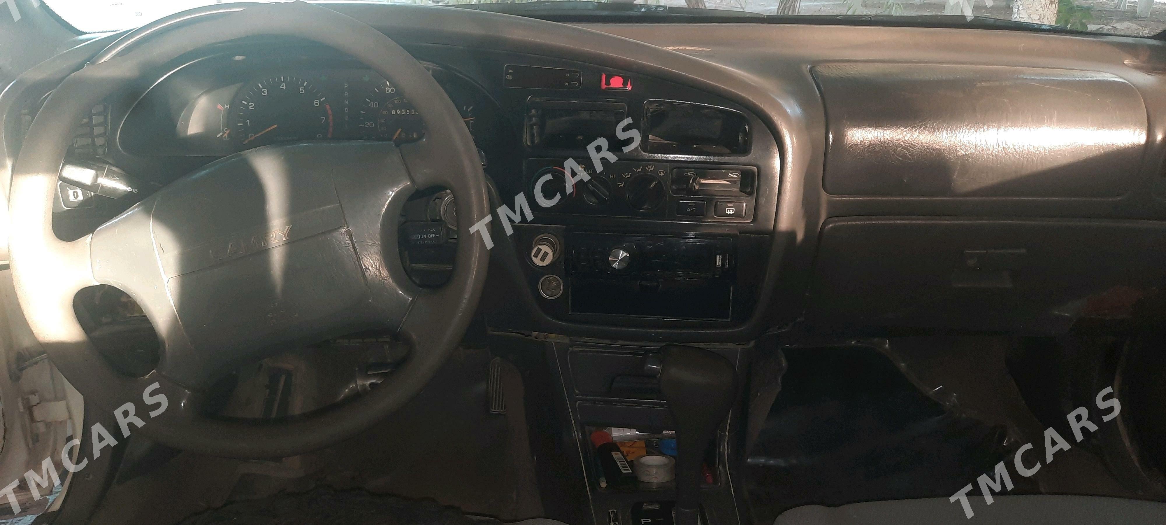 Toyota Camry 1996 - 55 000 TMT - Теджен - img 3