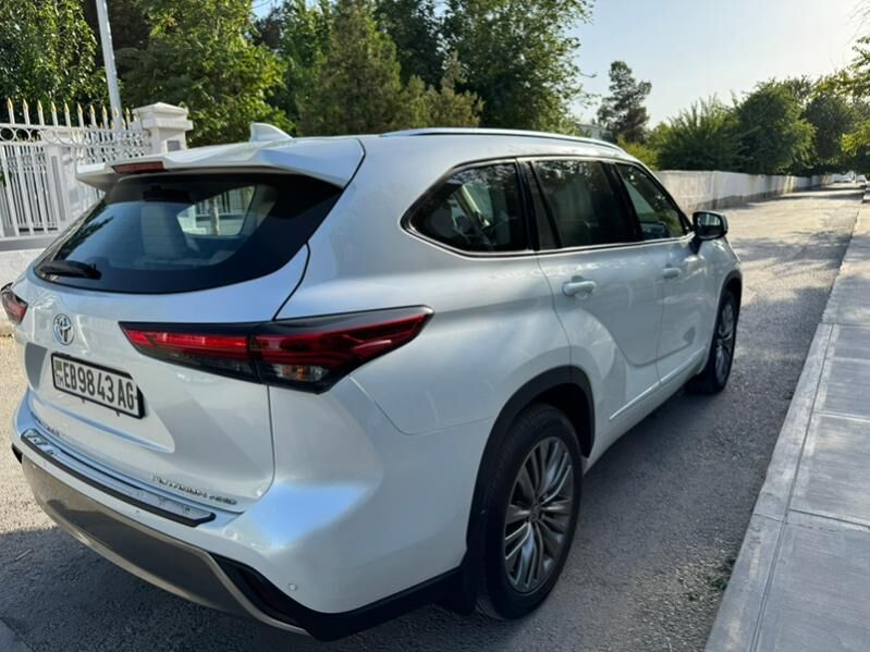 Toyota Highlander 2021 - 748 000 TMT - Aşgabat - img 8