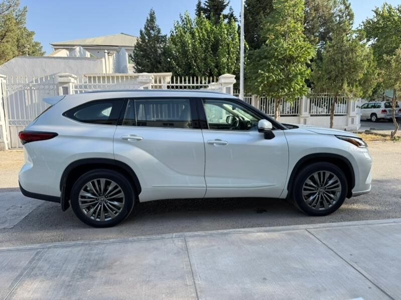 Toyota Highlander 2021 - 748 000 TMT - Aşgabat - img 9