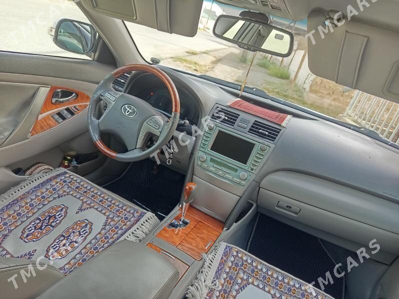 Toyota Camry 2009 - 193 000 TMT - Мир 1 - img 4
