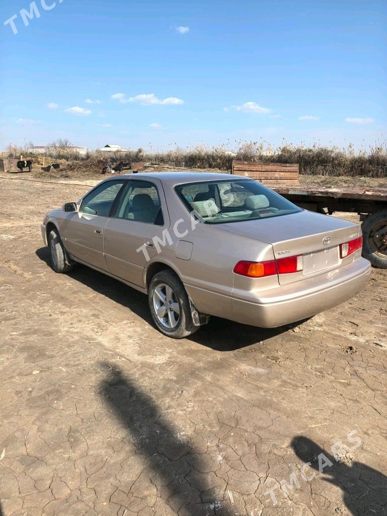 Toyota Camry 2001 - 140 000 TMT - Türkmenbaşy etr. - img 3