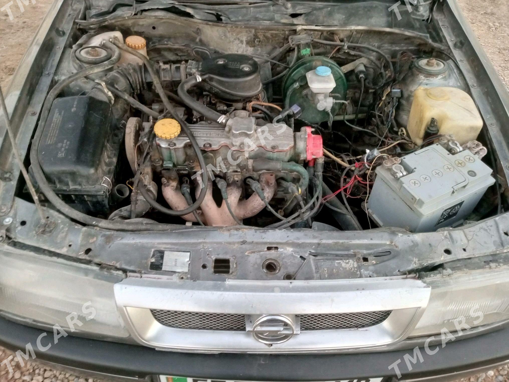 Opel Vectra 1992 - 20 000 TMT - Mary - img 8