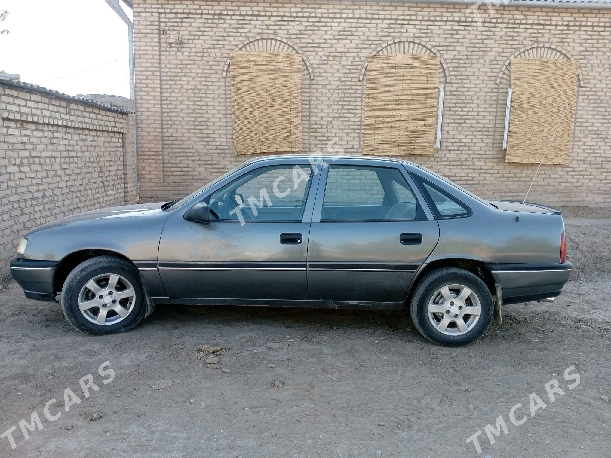 Opel Vectra 1992 - 20 000 TMT - Mary - img 5