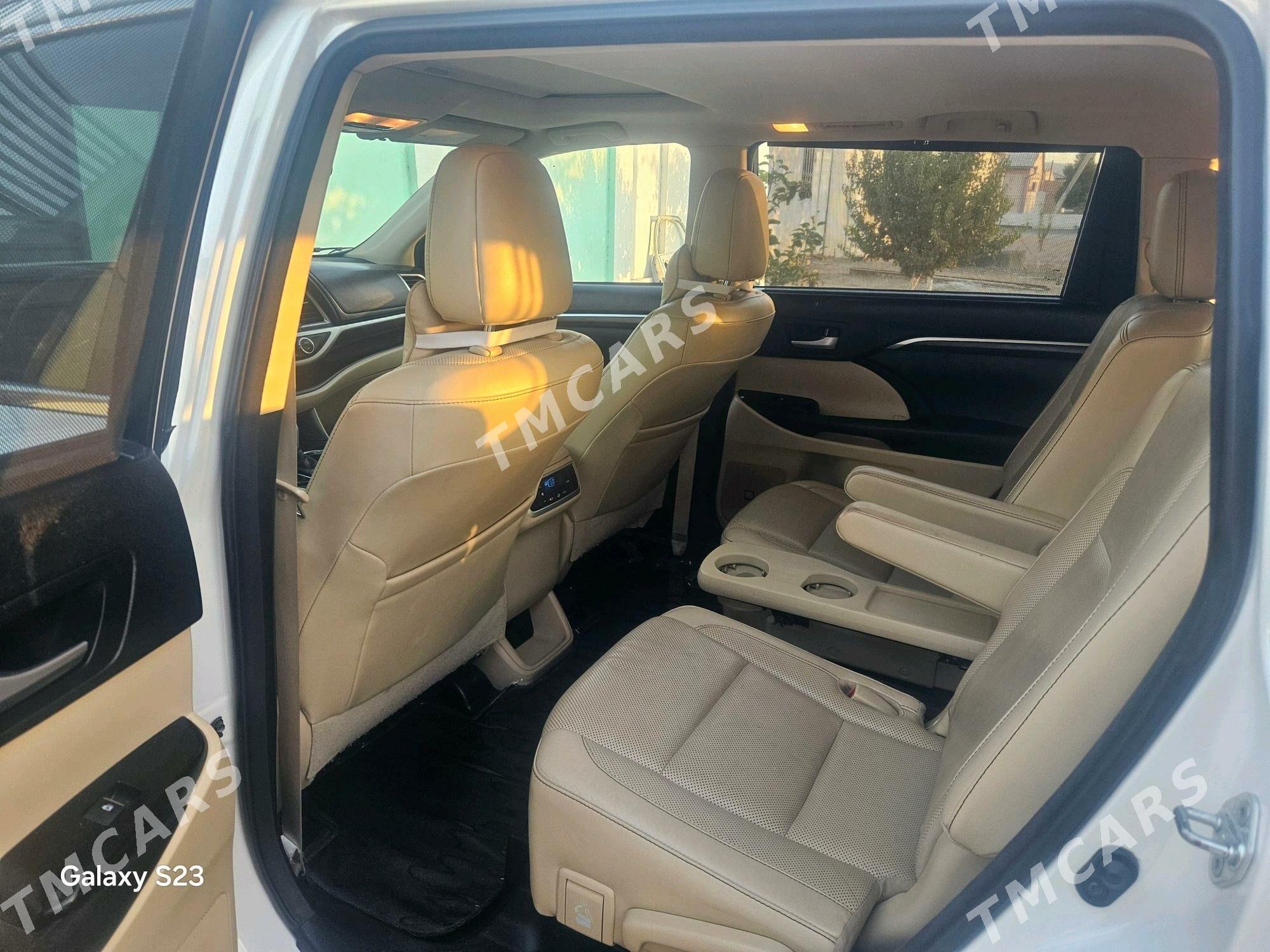 Toyota Highlander 2016 - 400 000 TMT - Gyzylarbat - img 5