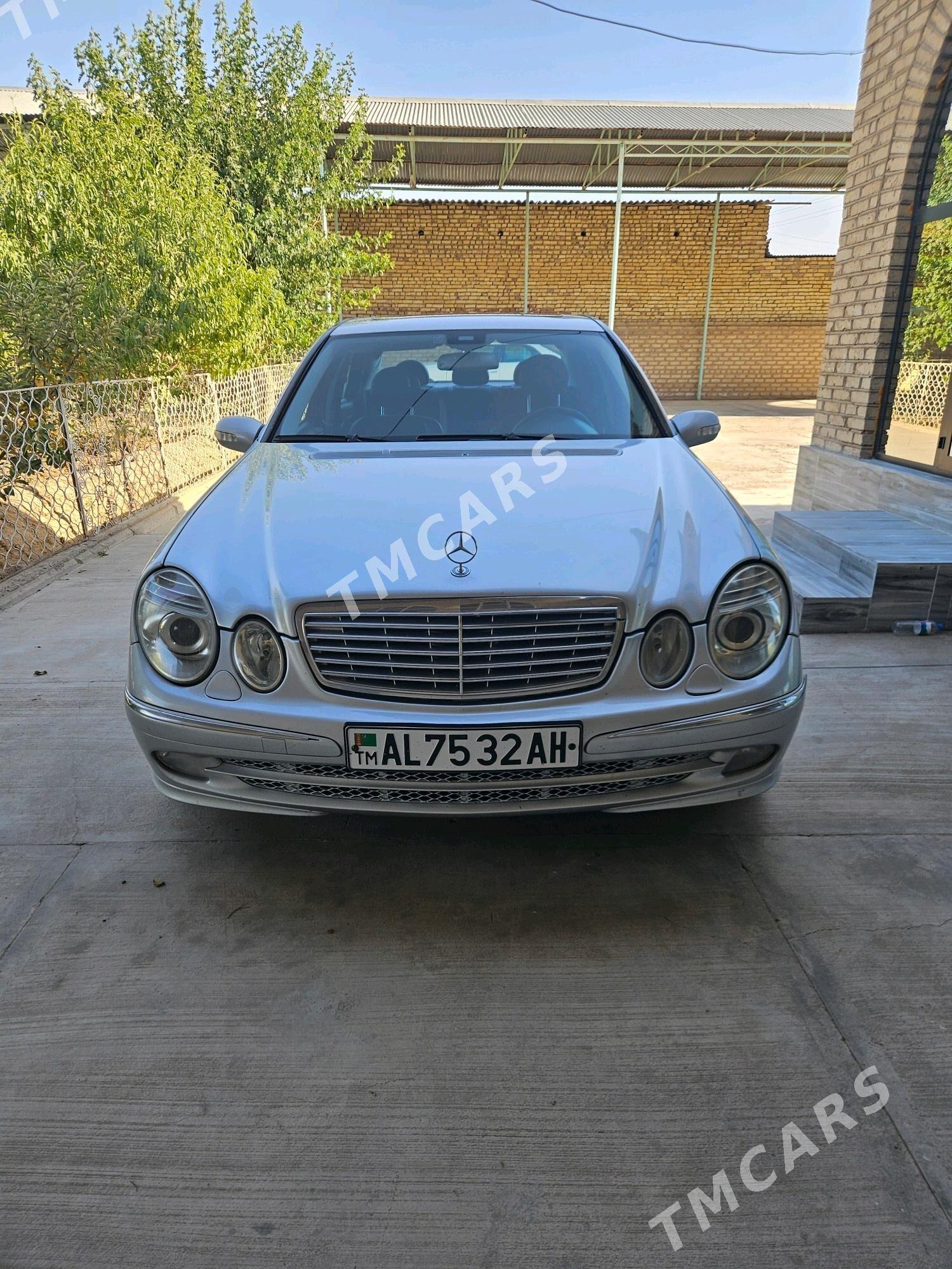 Mercedes-Benz E320 2004 - 150 000 TMT - Änew - img 5