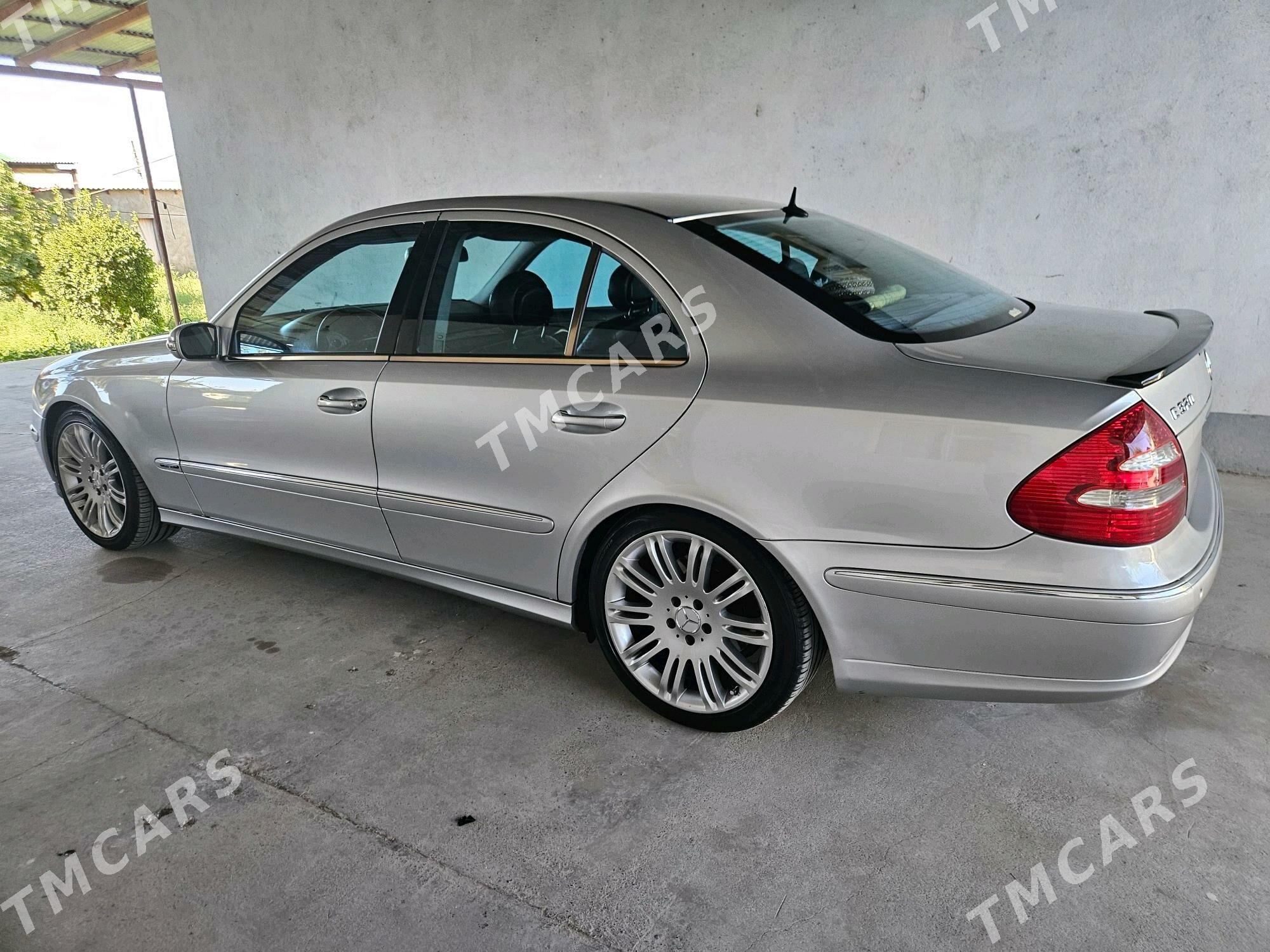 Mercedes-Benz E320 2004 - 150 000 TMT - Änew - img 3