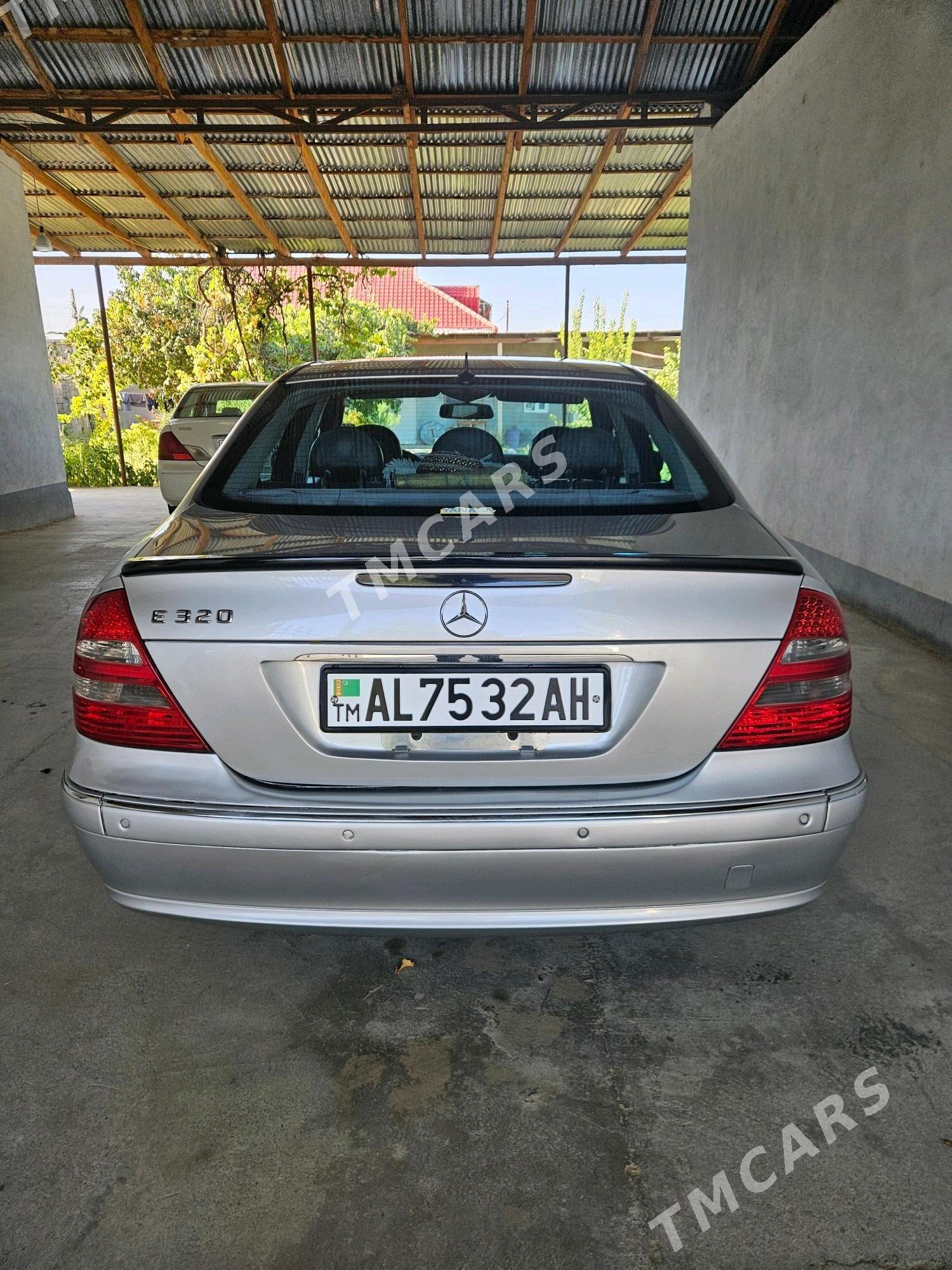 Mercedes-Benz E320 2004 - 150 000 TMT - Änew - img 6