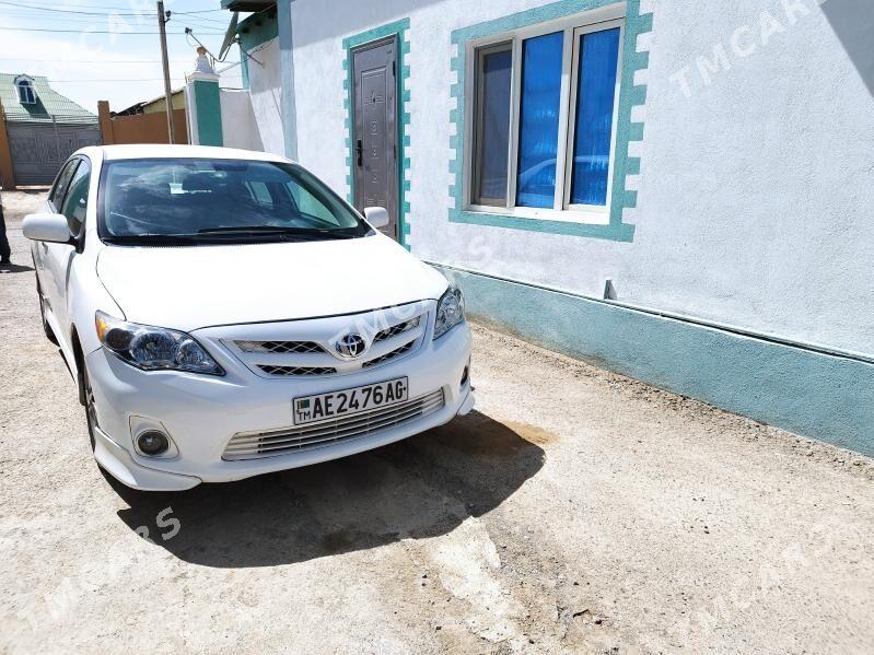 Toyota Corolla 2013 - 162 000 TMT - Гарадамак Шор - img 5