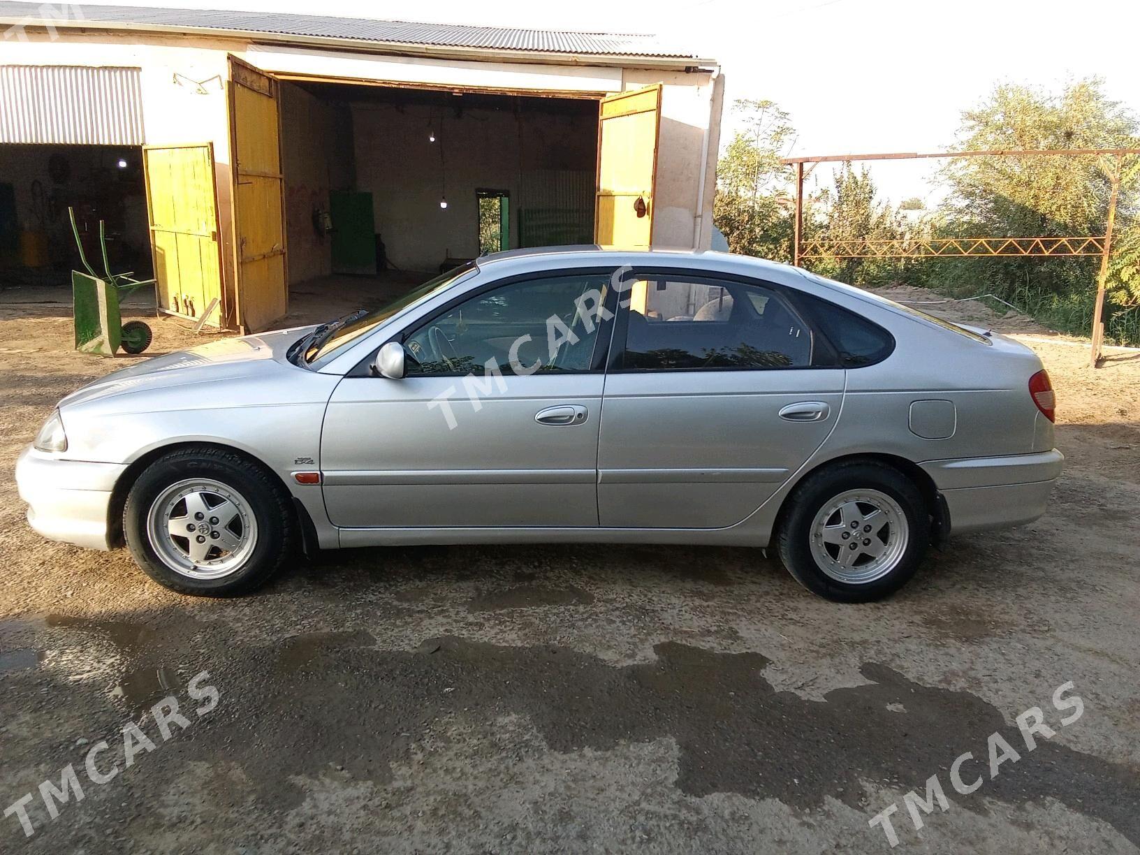 Toyota Avensis 2002 - 76 000 TMT - Sakarçäge - img 4