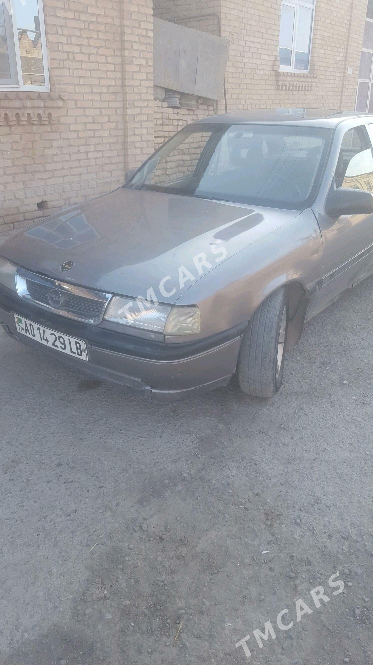 Opel Vectra 1990 - 24 000 TMT - Çärjew - img 6
