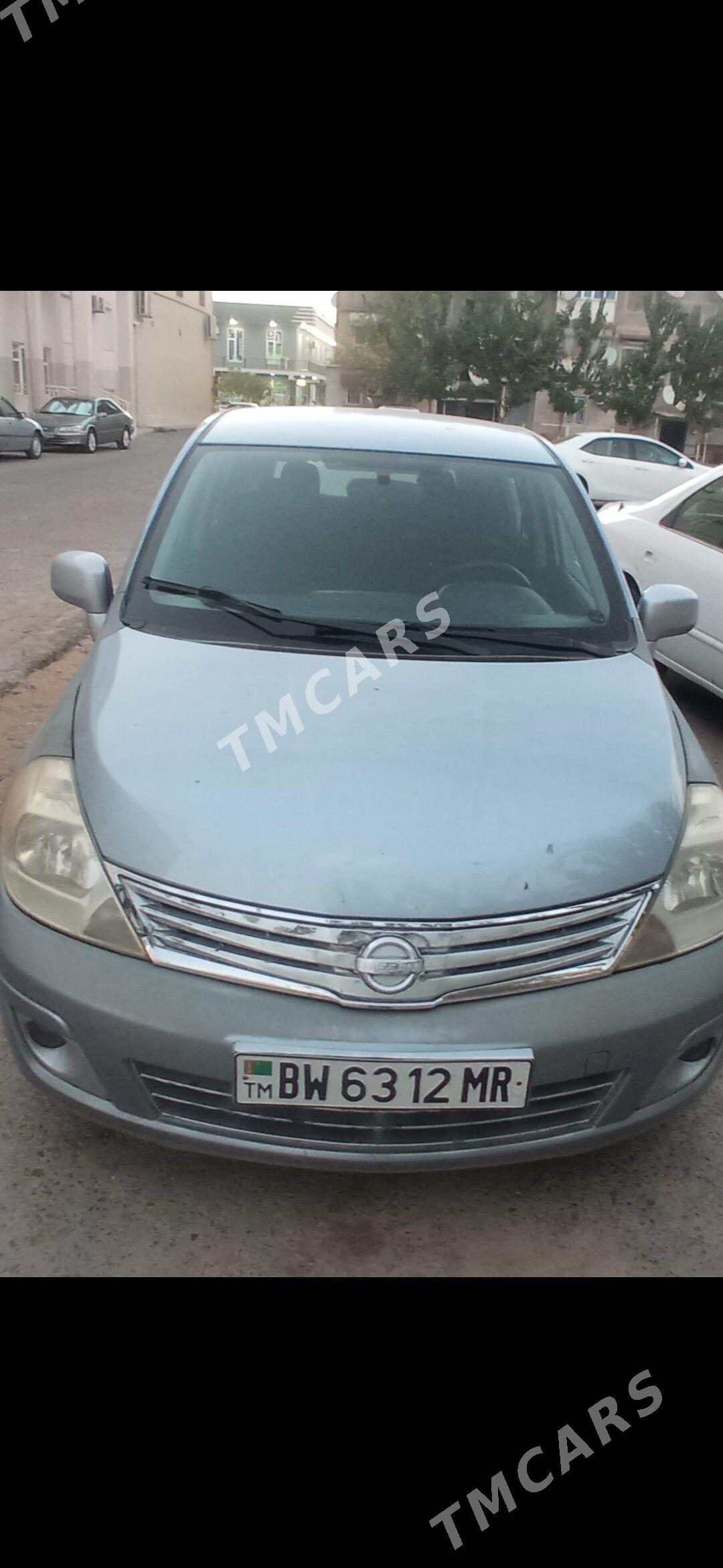 Nissan Versa 2011 - 100 000 TMT - Mary - img 2