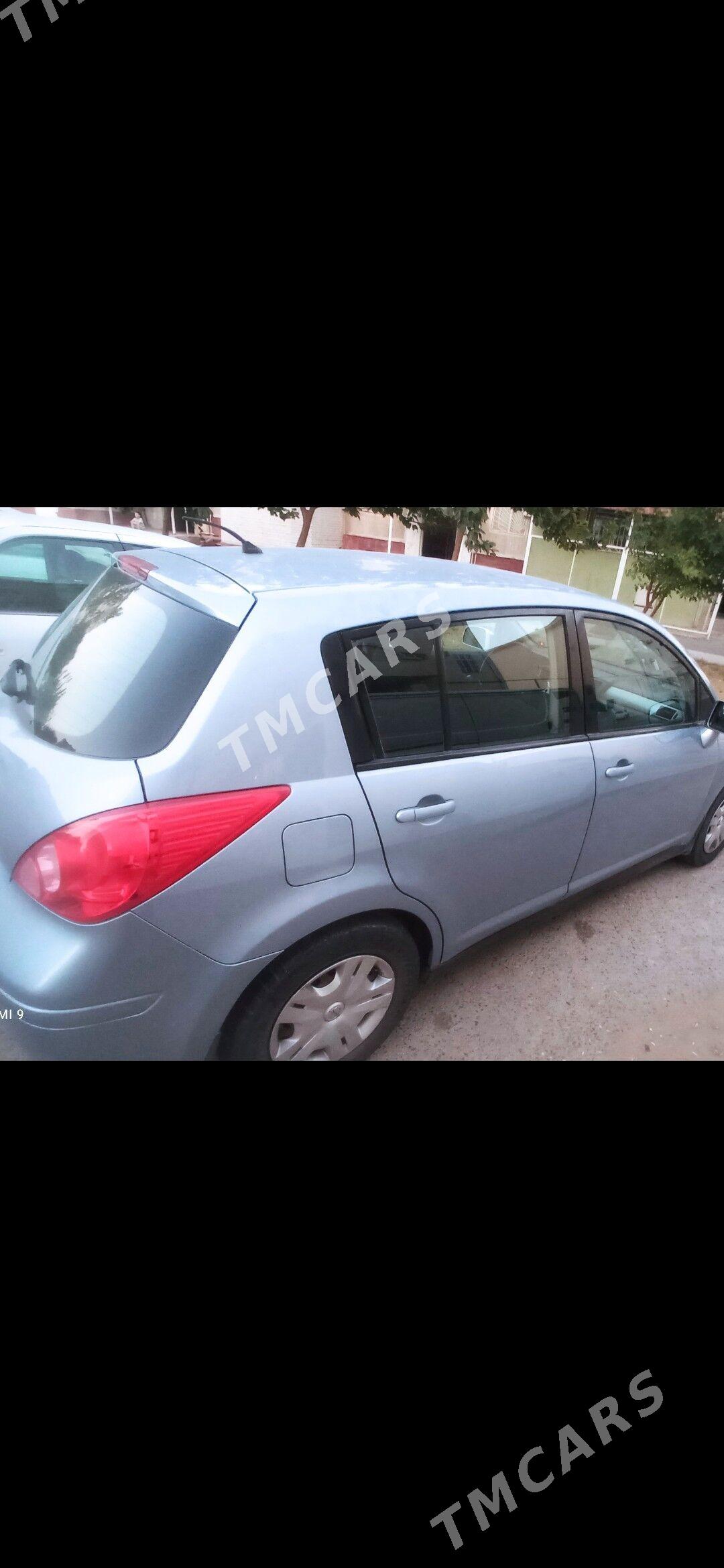 Nissan Versa 2011 - 100 000 TMT - Mary - img 1