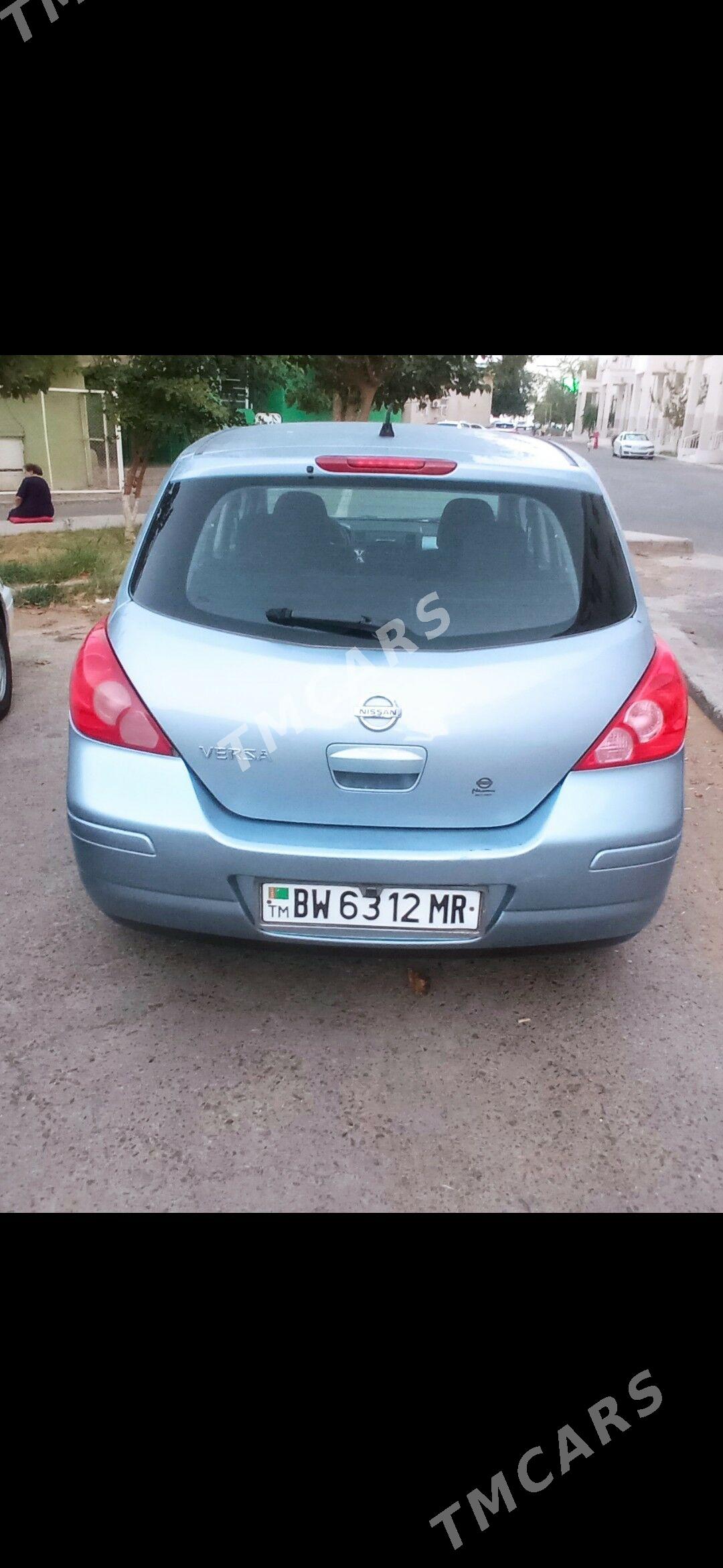Nissan Versa 2011 - 100 000 TMT - Mary - img 3
