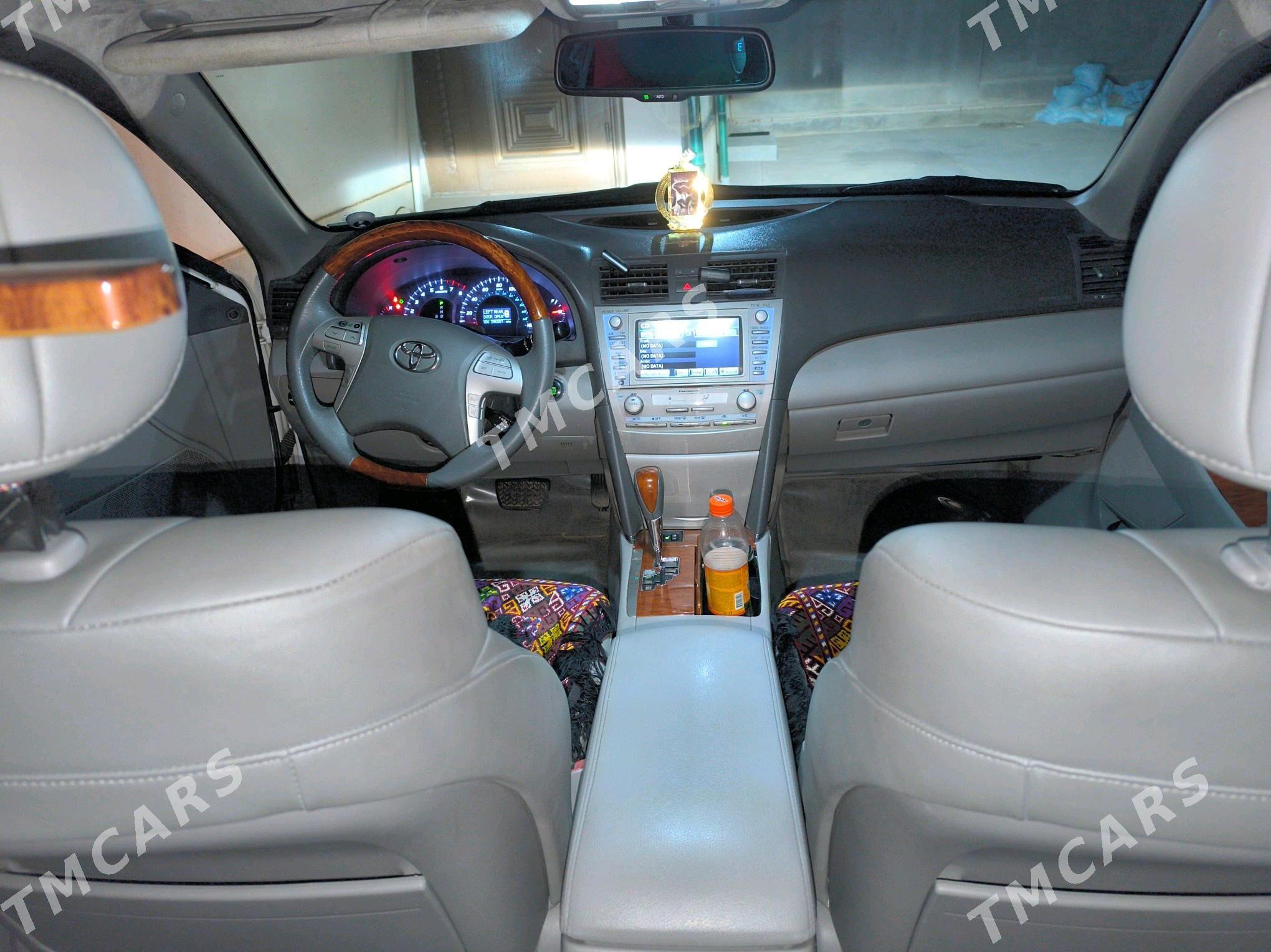 Toyota Camry 2011 - 245 000 TMT - Гурбансолтан Едже - img 3