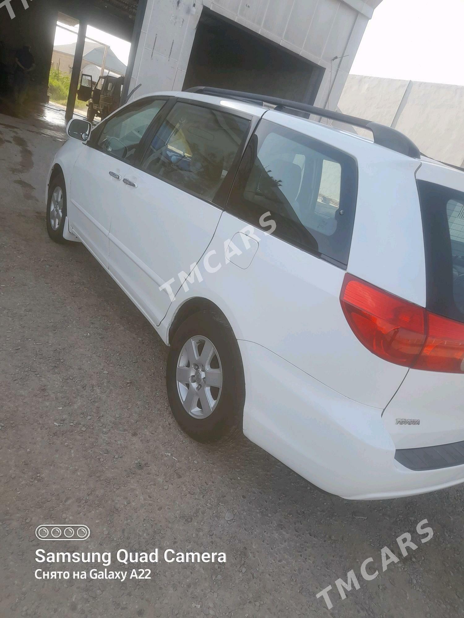 Toyota Sienna 2009 - 220 000 TMT - Mary - img 4