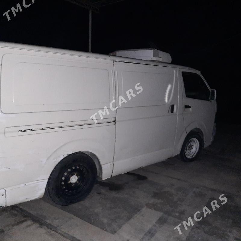 Toyota Hiace 2005 - 240 000 TMT - Мары - img 4