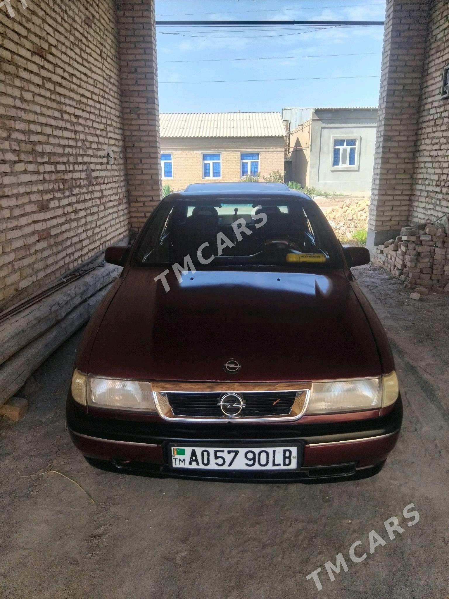 Opel Vectra 1989 - 30 000 TMT - Чарджоу - img 2