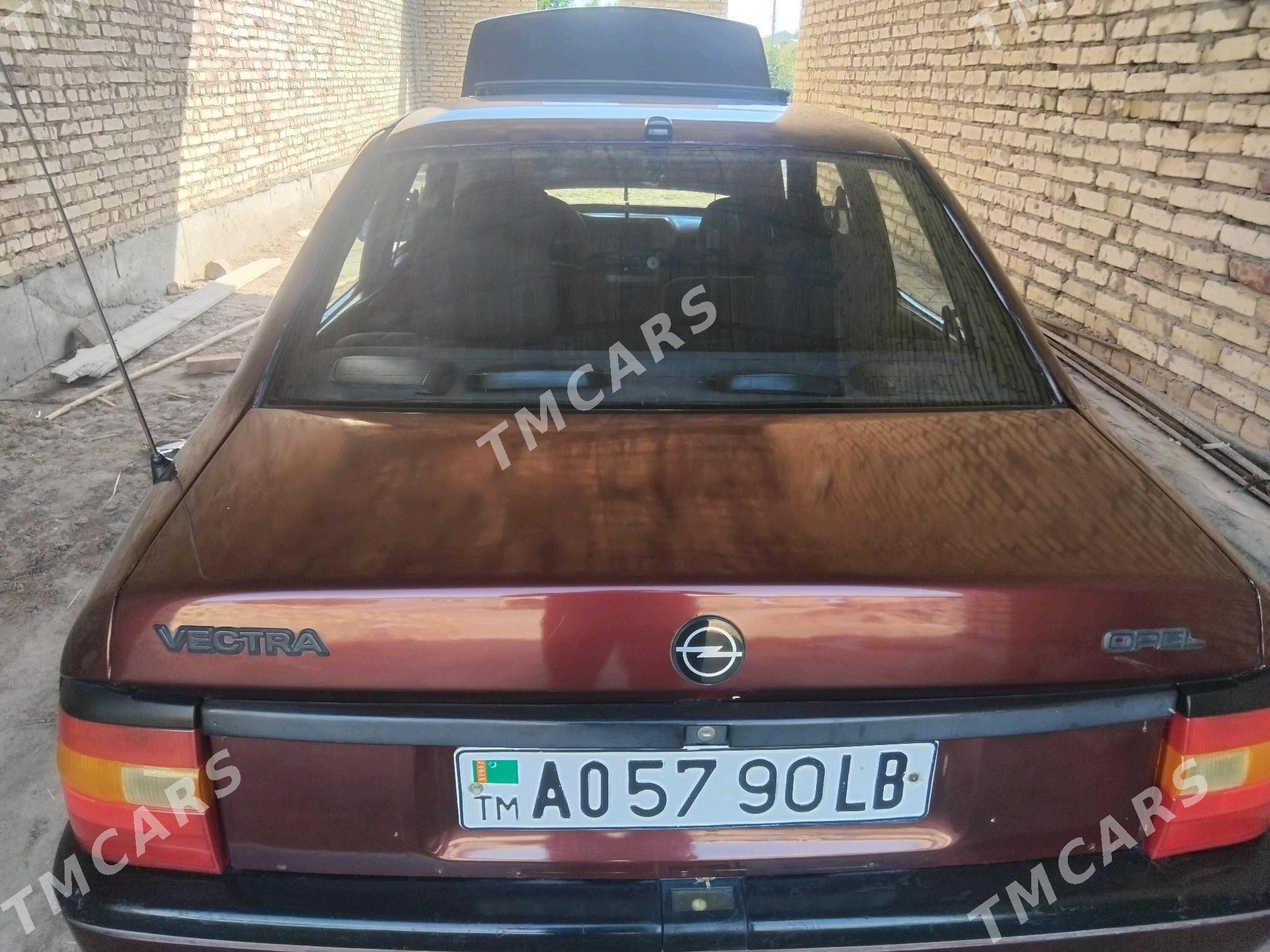 Opel Vectra 1989 - 30 000 TMT - Чарджоу - img 3