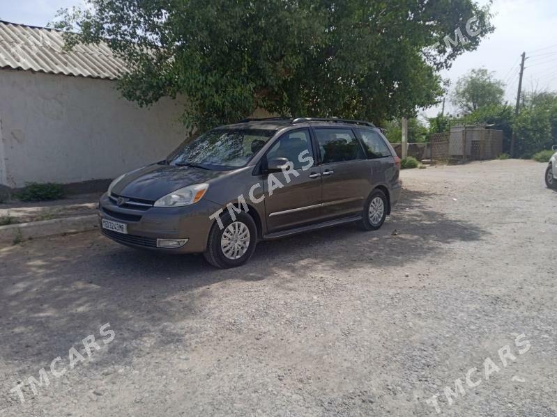 Toyota Sienna 2004 - 220 000 TMT - Ёлётен - img 3