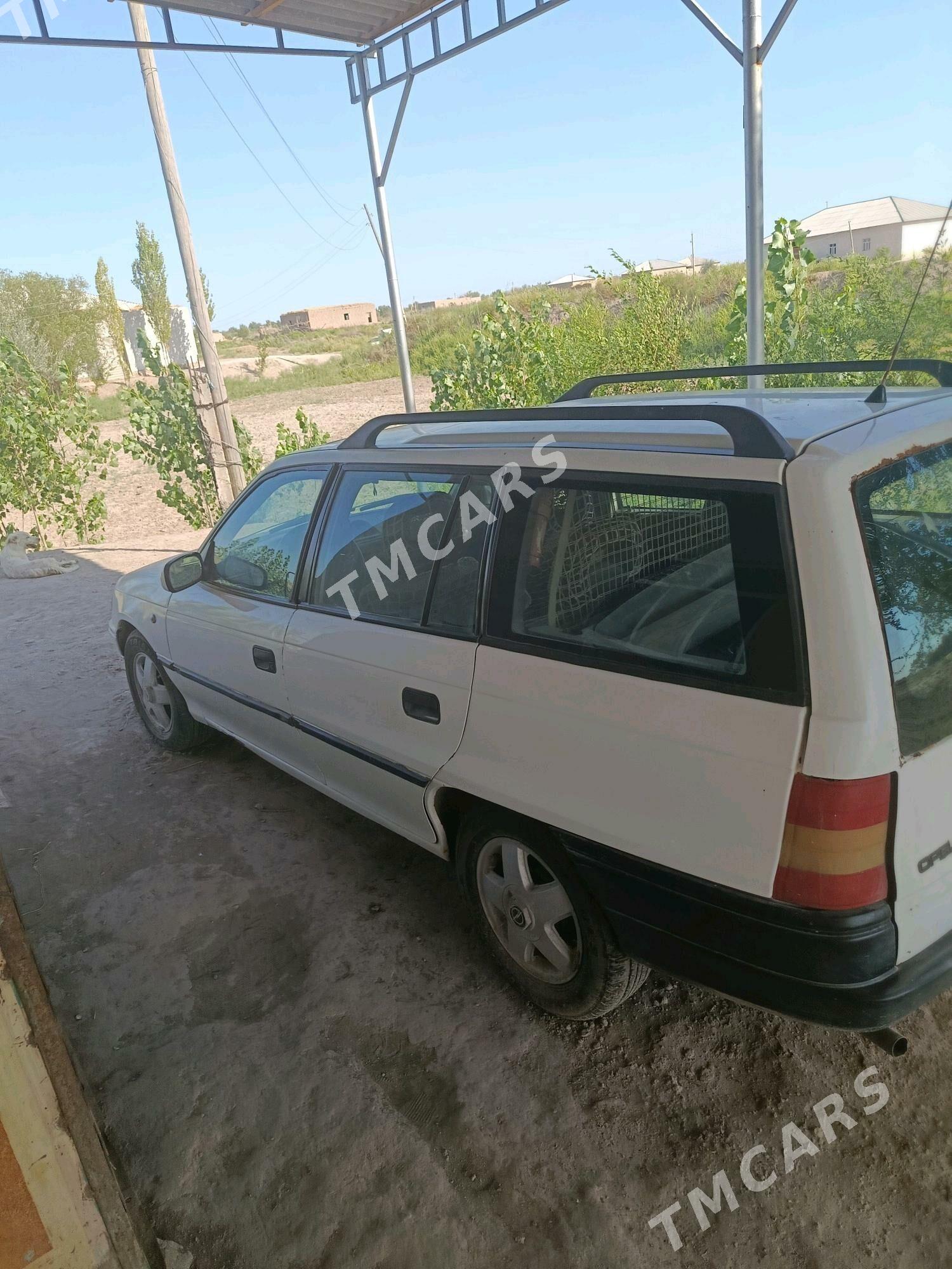 Opel Astra 1995 - 35 000 TMT - Boldumsaz - img 5