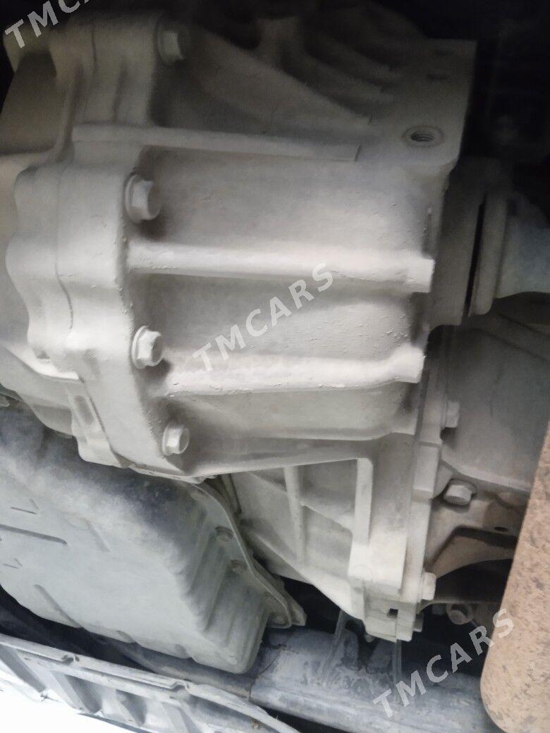 Toyota Camry 2013 - 240 000 TMT - Ким район - img 4
