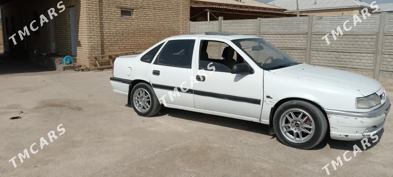 Opel Vectra 1992 - 25 000 TMT - Mary - img 4