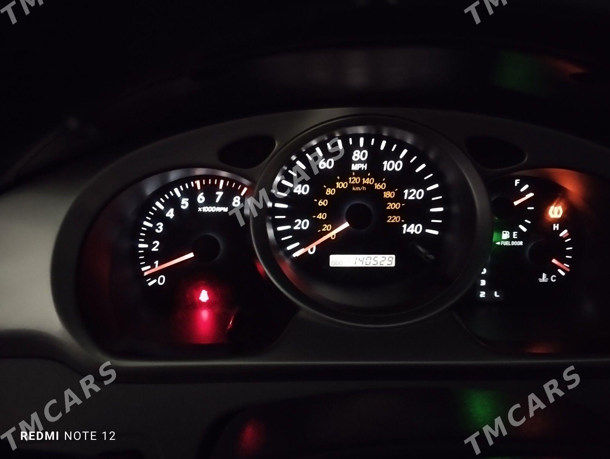 Toyota Highlander 2004 - 250 000 TMT - Türkmenabat - img 3
