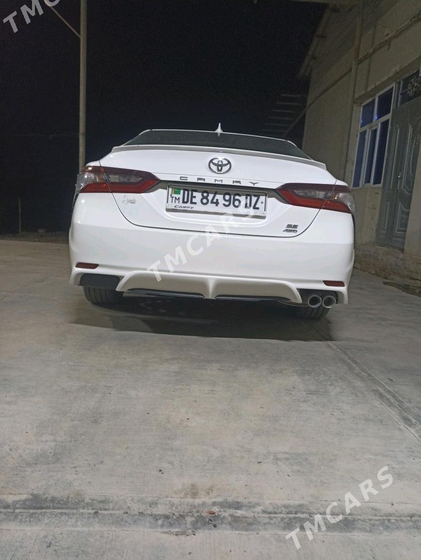 Toyota Camry 2021 - 250 000 TMT - Şabat etr. - img 3