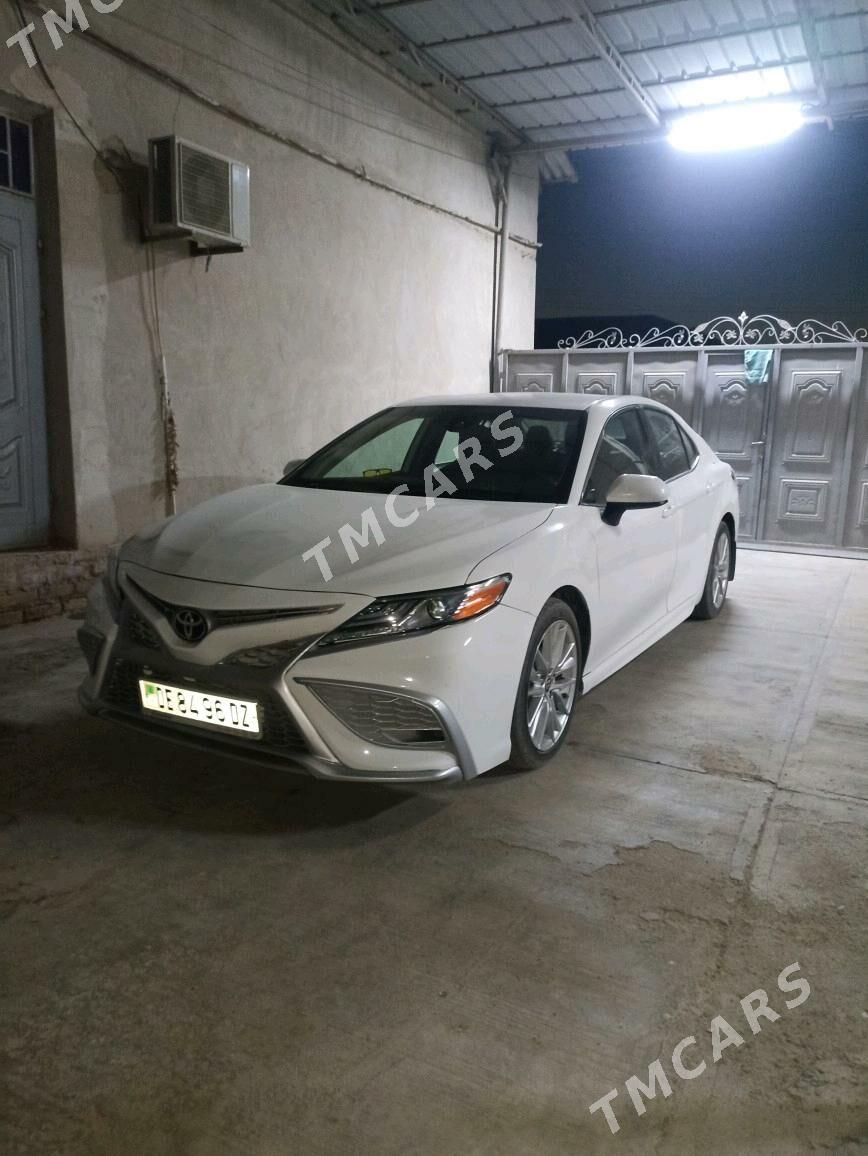 Toyota Camry 2021 - 250 000 TMT - Şabat etr. - img 8
