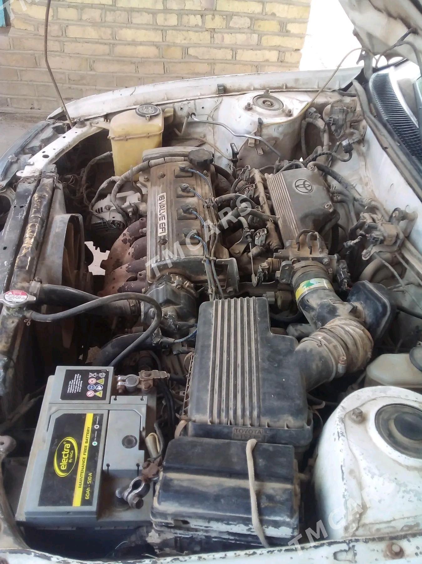 Toyota Corolla 2000 - 38 000 TMT - Теджен - img 2