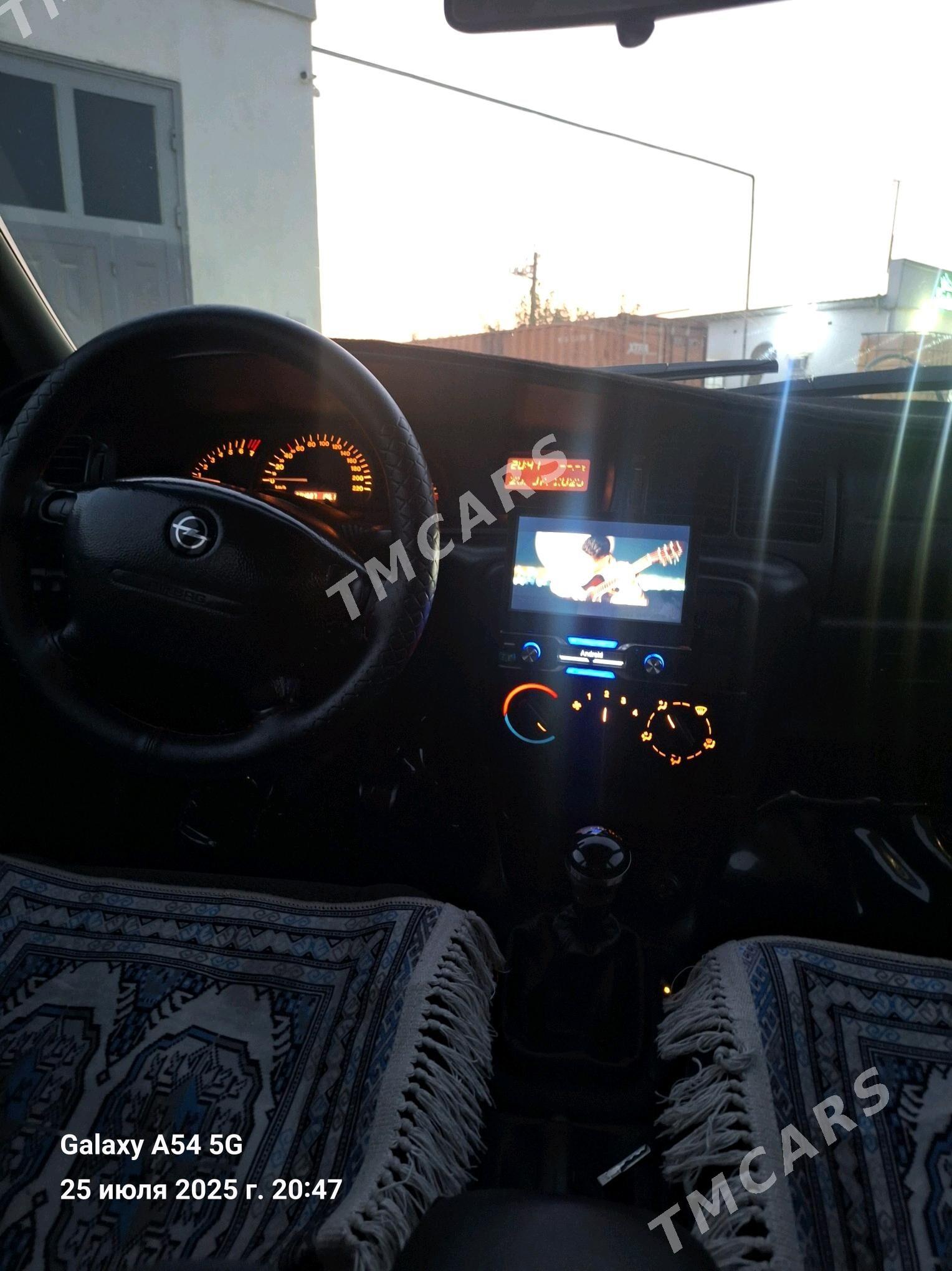 Opel Vectra 2000 - 80 000 TMT - Дашогуз - img 5