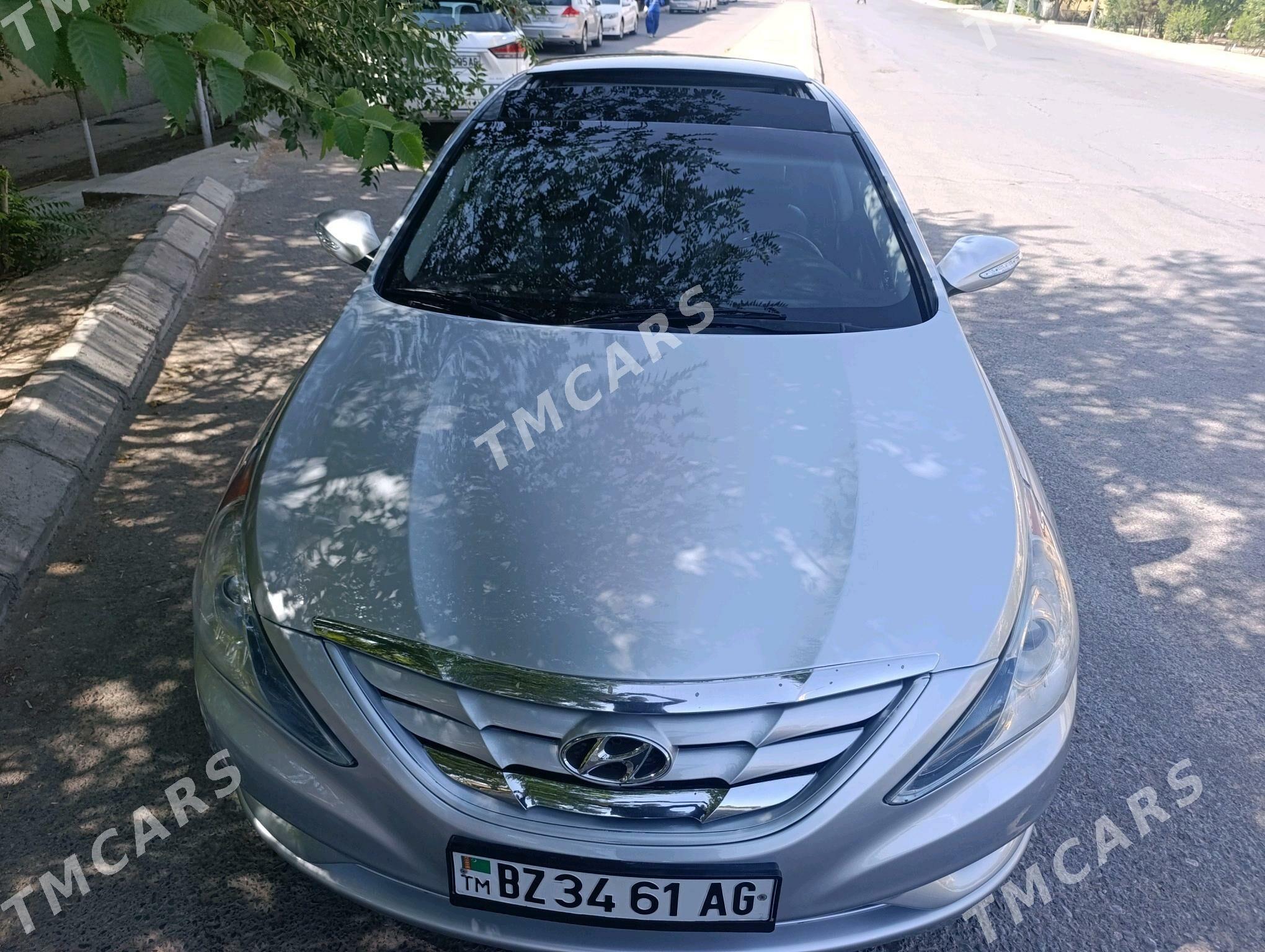Hyundai Sonata 2011 - 155 000 TMT - 2 мкр - img 4