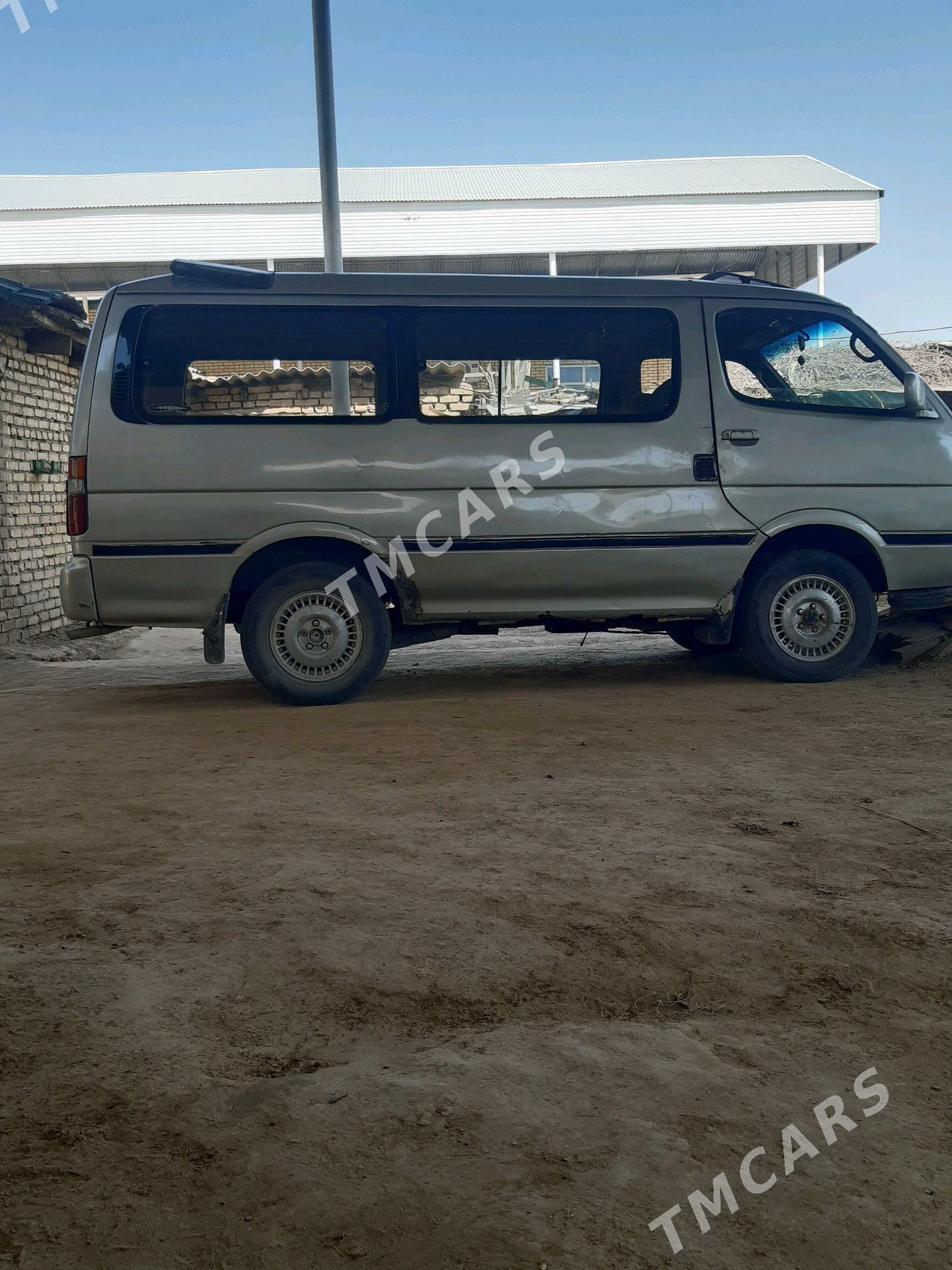 Toyota Hiace 1990 - 40 000 TMT - Векильбазар - img 3