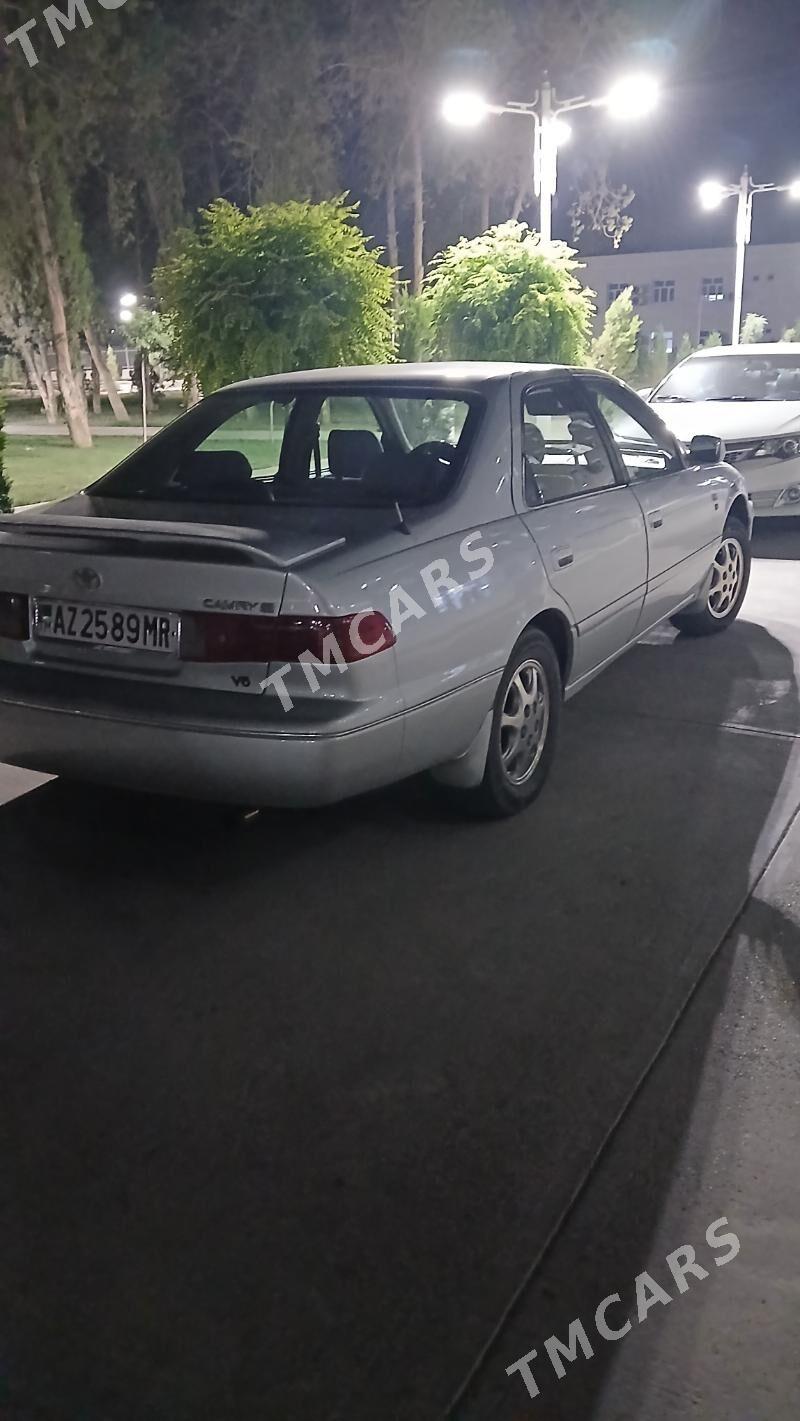 Toyota Camry 2001 - 140 000 TMT - Байрамали - img 4