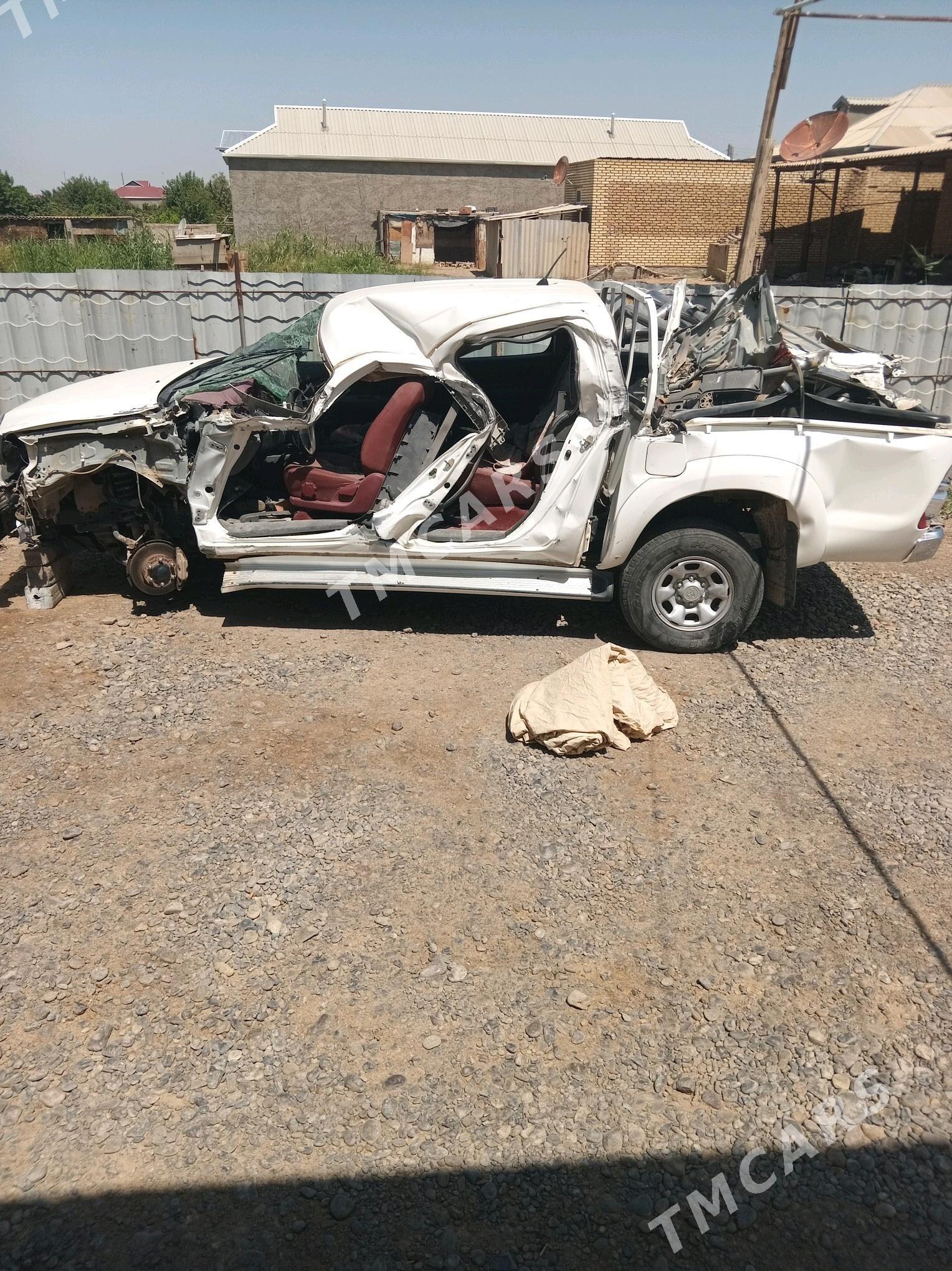 Toyota Hilux 2014 - 260 000 TMT - Мургап - img 5