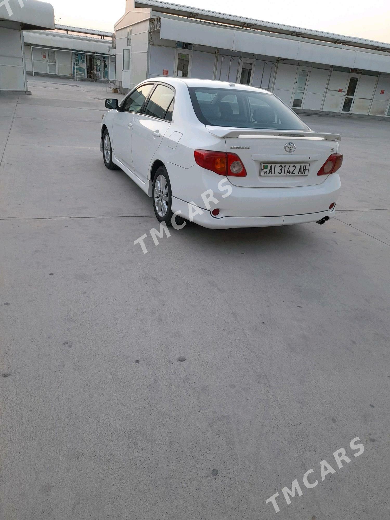 Toyota Corolla 2010 - 150 000 TMT - Ак-Бугдайский этрап - img 4