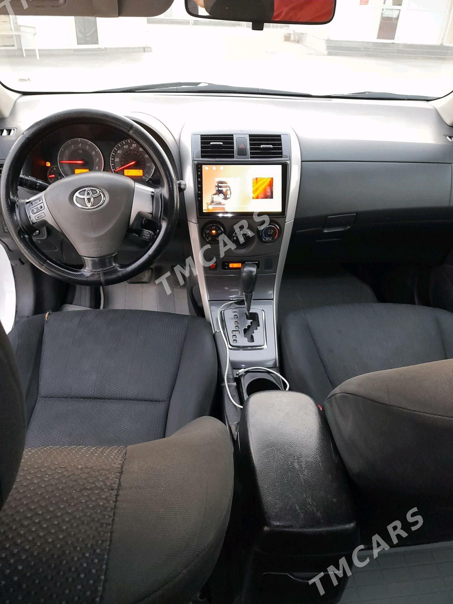 Toyota Corolla 2010 - 150 000 TMT - Ак-Бугдайский этрап - img 5