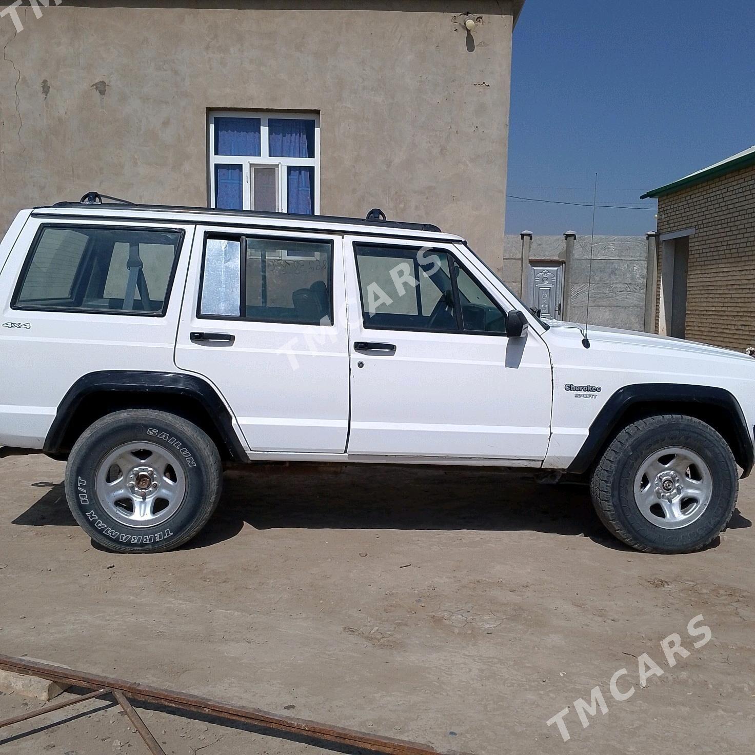 Jeep Cherokee 1993 - 25 000 TMT - Мургап - img 4