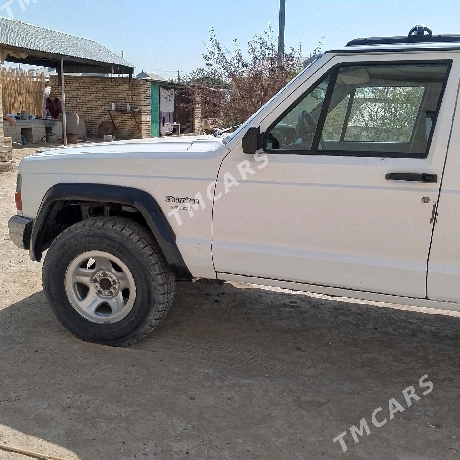 Jeep Cherokee 1993 - 25 000 TMT - Мургап - img 3