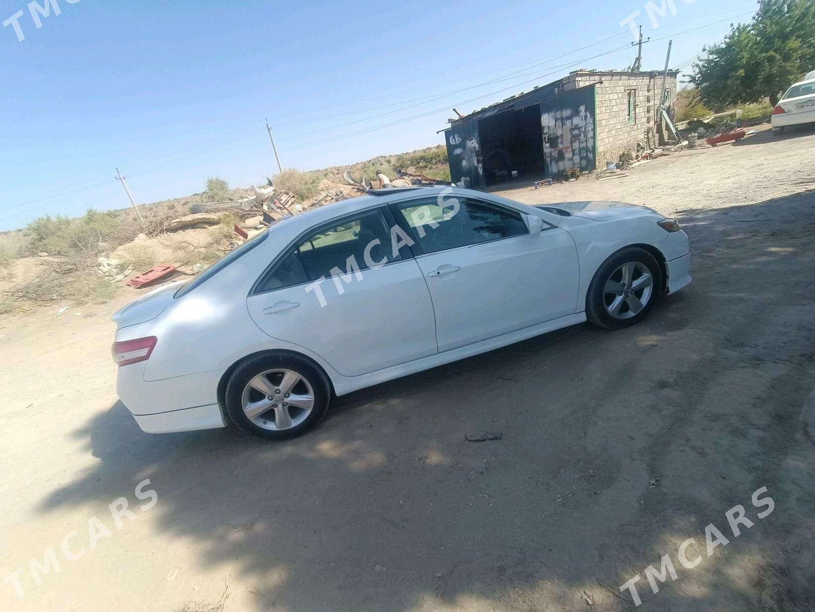 Toyota Camry 2010 - 200 000 TMT - Койтендаг - img 7