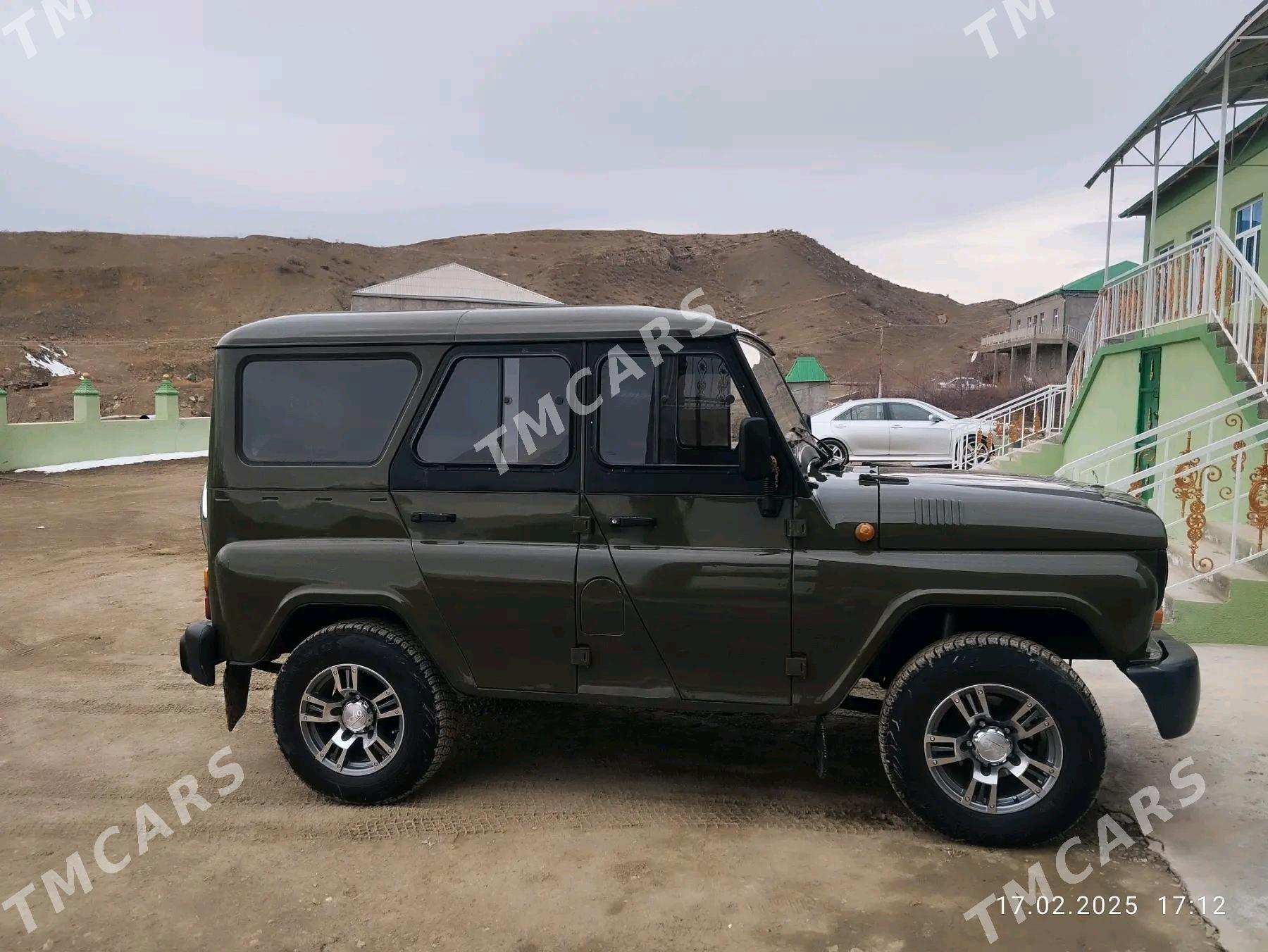 UAZ 469 2005 - 100 000 TMT - Бахарден - img 2