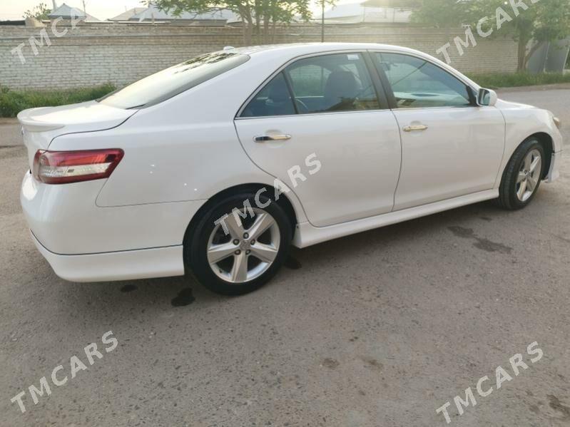 Toyota Camry 2010 - 190 000 TMT - Мары - img 5