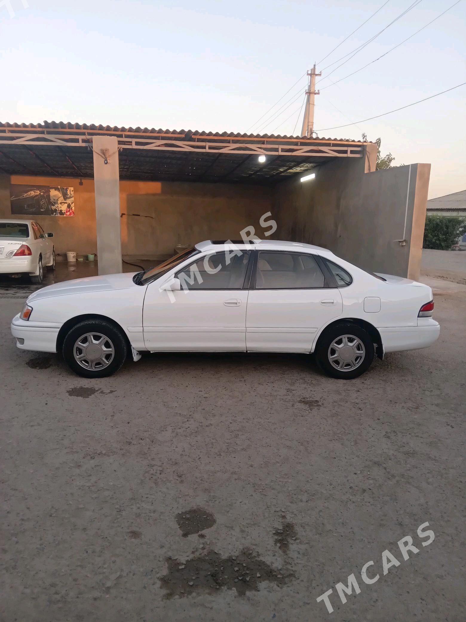 Toyota Avalon 1996 - 95 000 TMT - Теджен - img 3